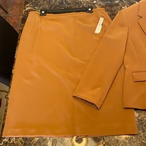 Preston & York 2 Piece Set